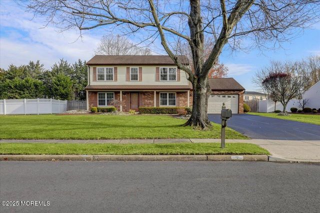 3 Abilene Lane, Manalapan, NJ 07726