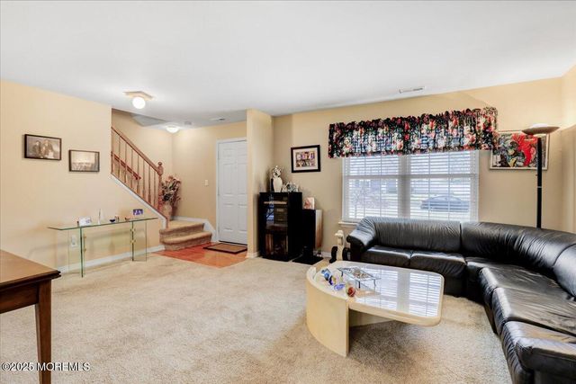 3 Abilene Lane, Manalapan, NJ 07726