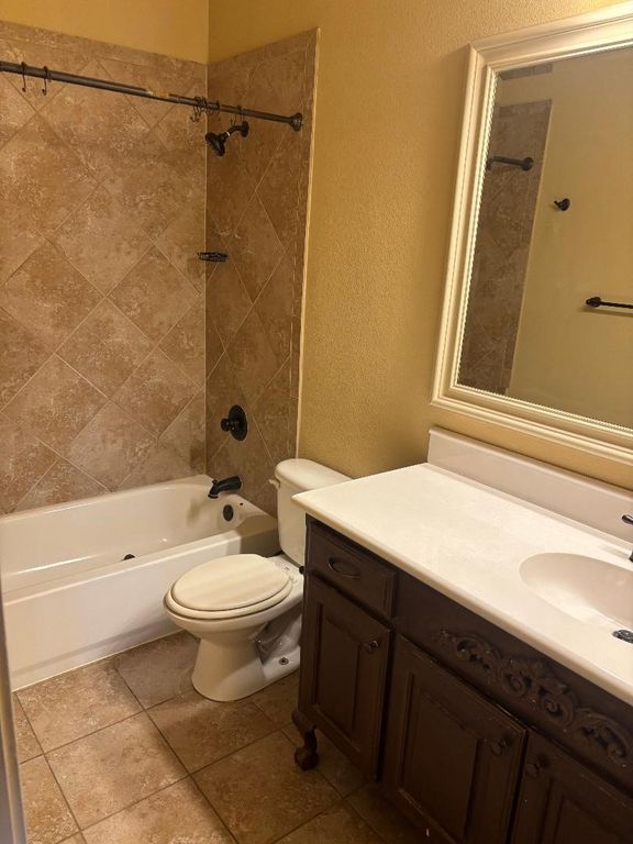 563 Rockingham Drive, Irving, TX 75063 — photo 4