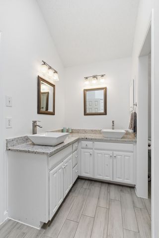 6825 Wooddale Drive, Watauga, TX 76148