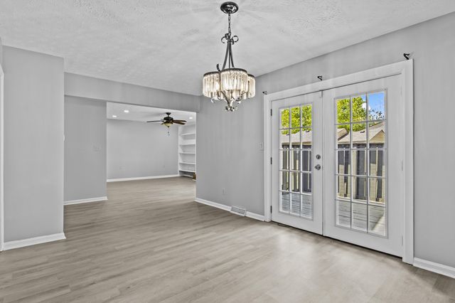2140 Fort Harrods Drive 23, Lexington, KY 40513