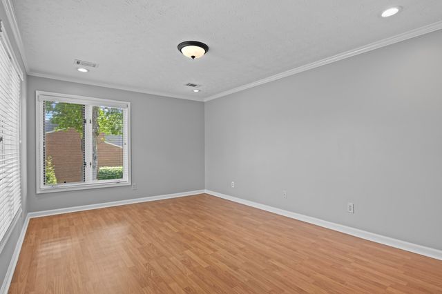 2140 Fort Harrods Drive 23, Lexington, KY 40513
