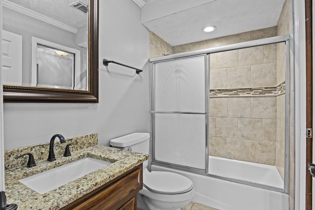 2140 Fort Harrods Drive 23, Lexington, KY 40513