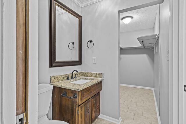 2140 Fort Harrods Drive 23, Lexington, KY 40513