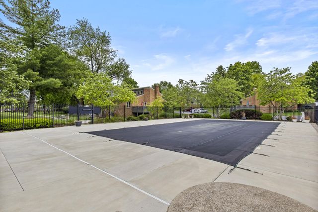 2140 Fort Harrods Drive 23, Lexington, KY 40513