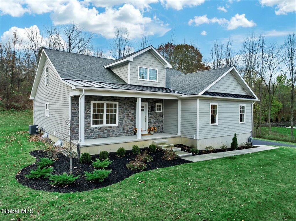 518 Pinewoods Avenue, Brunswick, NY 12180