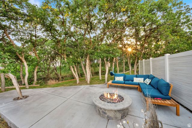 6319 W SUTHERLAND DR, Highland, UT 84003
