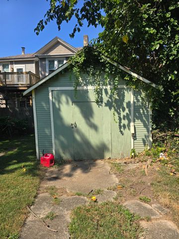 4719 Ward Street, Cincinnati, OH 45227