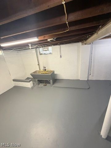 417 9th Street, Struthers, OH 44471