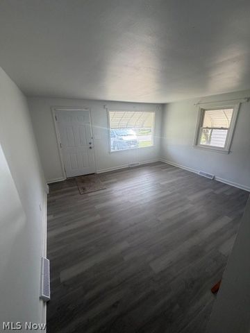 417 9th Street, Struthers, OH 44471