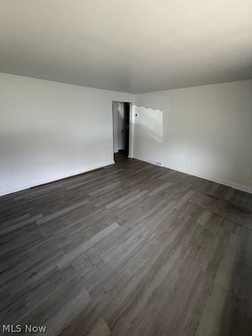 417 9th Street, Struthers, OH 44471