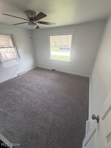 417 9th Street, Struthers, OH 44471