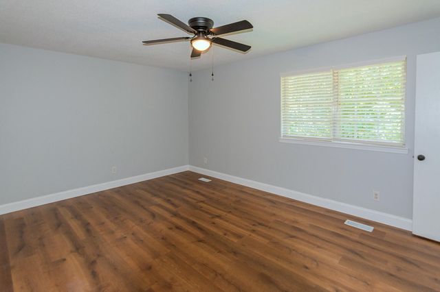313 Maple Way, Ringgold, GA 30736