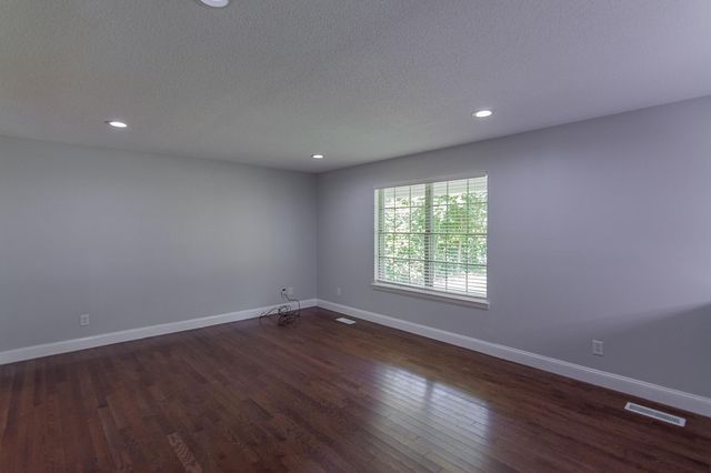 313 Maple Way, Ringgold, GA 30736