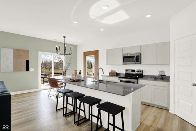 8911 Noble Heights Lane, Indianapolis, IN 46113