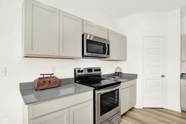 8911 Noble Heights Lane, Indianapolis, IN 46113