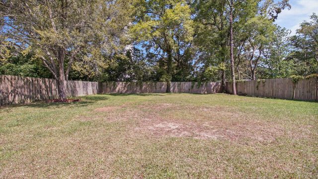 1445 Hickory Street, Niceville, FL 32578