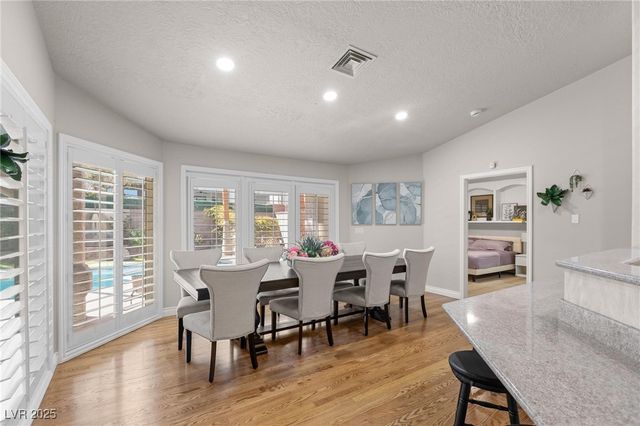 7471 Darby Avenue, Las Vegas, NV 89117