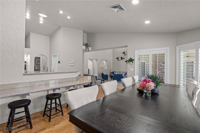 7471 Darby Avenue, Las Vegas, NV 89117