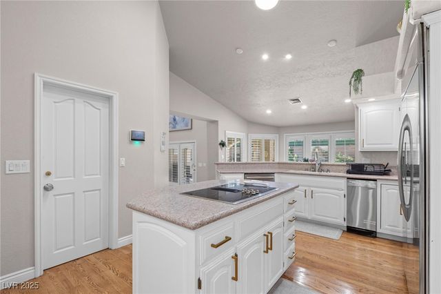 7471 Darby Avenue, Las Vegas, NV 89117