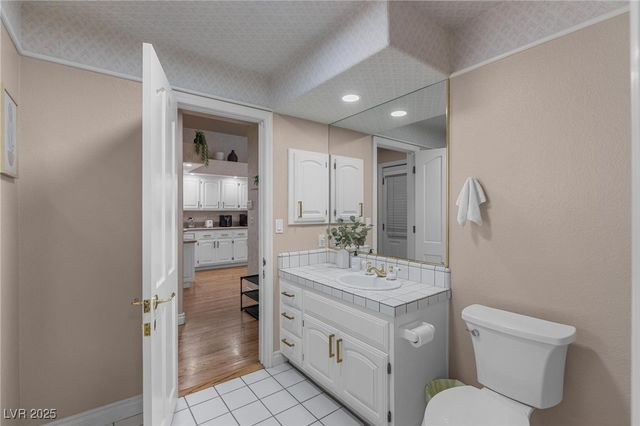 7471 Darby Avenue, Las Vegas, NV 89117