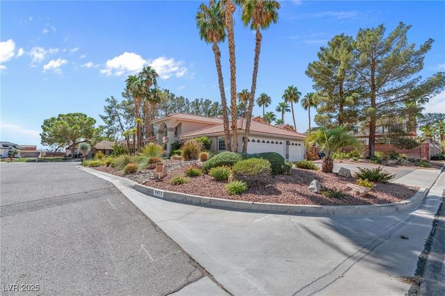 7471 Darby Avenue, Las Vegas, NV 89117