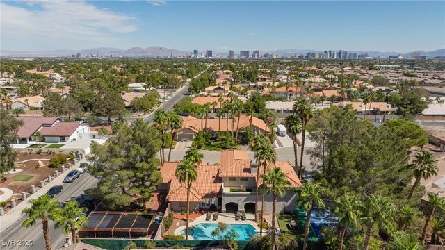 7471 Darby Avenue, Las Vegas, NV 89117