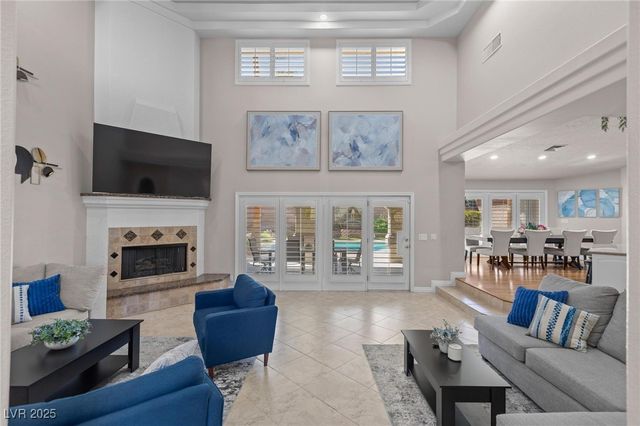 7471 Darby Avenue, Las Vegas, NV 89117