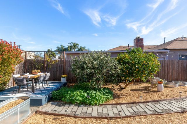 2009 Coalinga Ave, Richmond, CA 94801