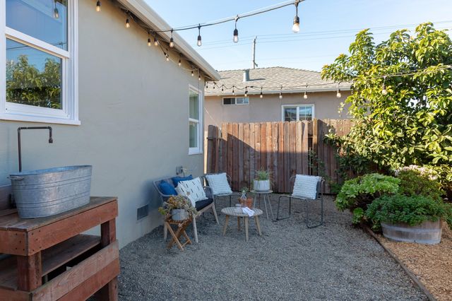 2009 Coalinga Ave, Richmond, CA 94801