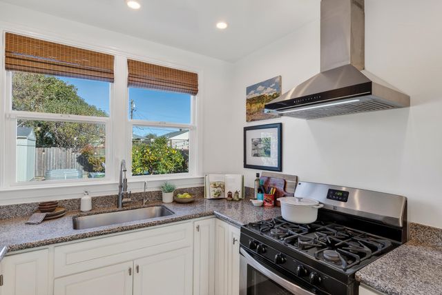 2009 Coalinga Ave, Richmond, CA 94801