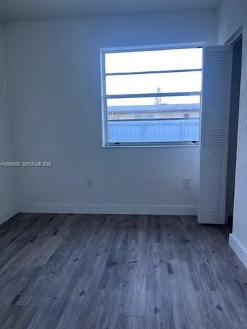21221 SW 120 AVE, Miami, FL 33177