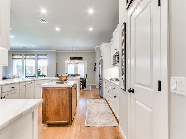 1908 SW 39th Court, Oklahoma City, OK 73160