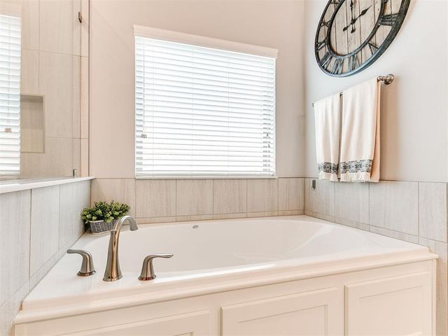 1908 SW 39th Court, Oklahoma City, OK 73160