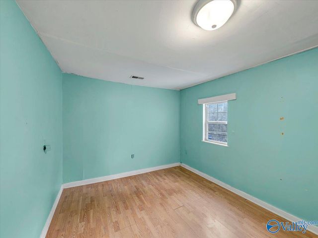 410 Oshaughnessy Avenue NE, Huntsville, AL 35801