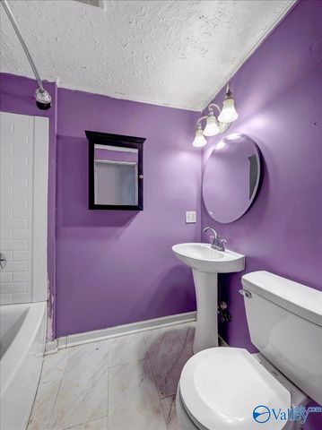 410 Oshaughnessy Avenue NE, Huntsville, AL 35801