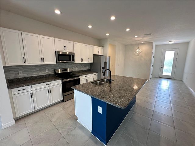 8590 CANYON CREEK TRAIL, Parrish, FL 34219