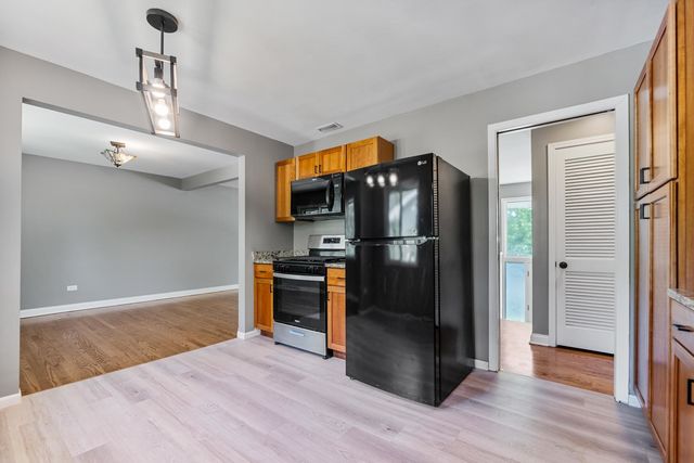407 Keepataw Drive, Lemont, IL 60439