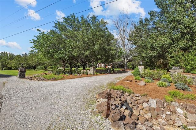 3438 Highway 13 N, Waverly, TN 37185