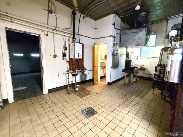 543 South Park Avenue, Buffalo, NY 14204