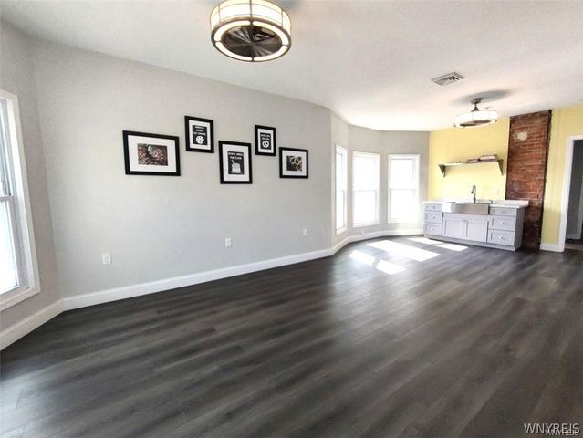 543 South Park Avenue, Buffalo, NY 14204