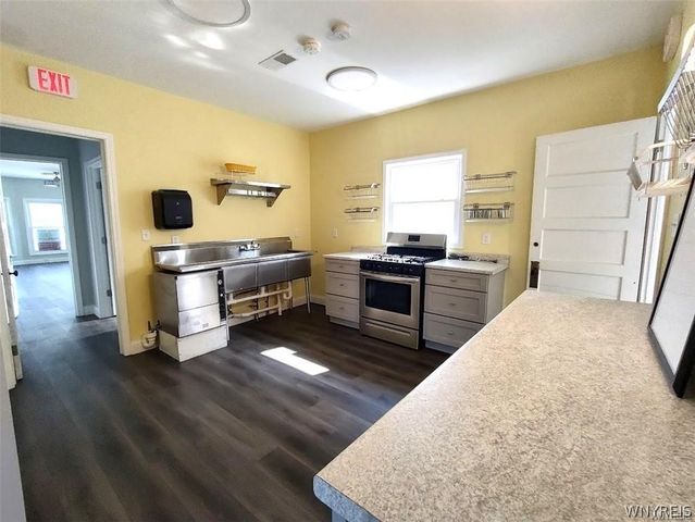 543 South Park Avenue, Buffalo, NY 14204