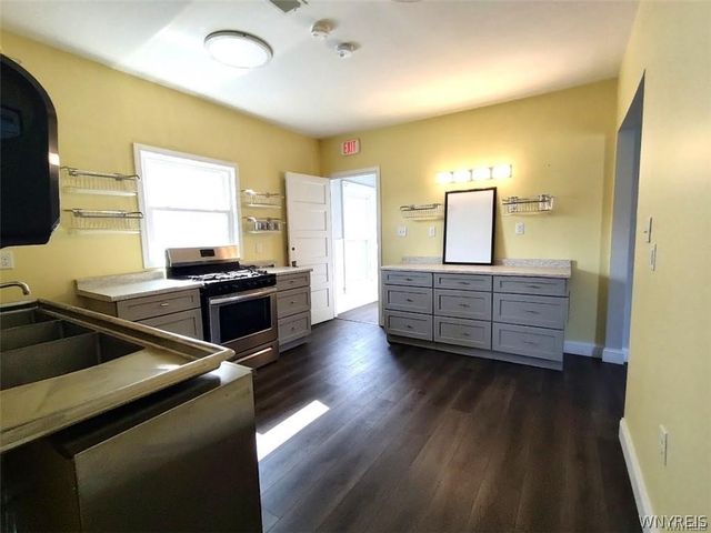 543 South Park Avenue, Buffalo, NY 14204