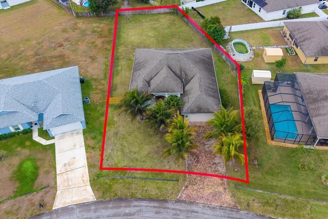 562 SW Souris Avenue, Port St. Lucie, FL 34953