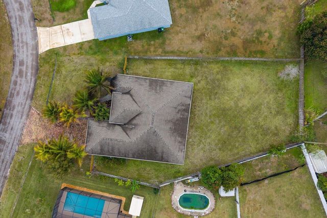 562 SW Souris Avenue, Port St. Lucie, FL 34953