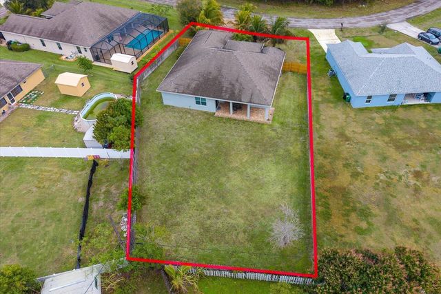 562 SW Souris Avenue, Port St. Lucie, FL 34953
