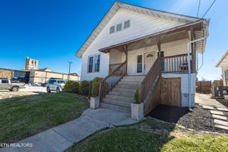 140 W Baxter Ave, Knoxville, TN 37917