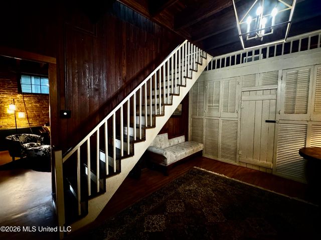 303 N Commerce Street, Natchez, MS 39120