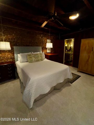 303 N Commerce Street, Natchez, MS 39120