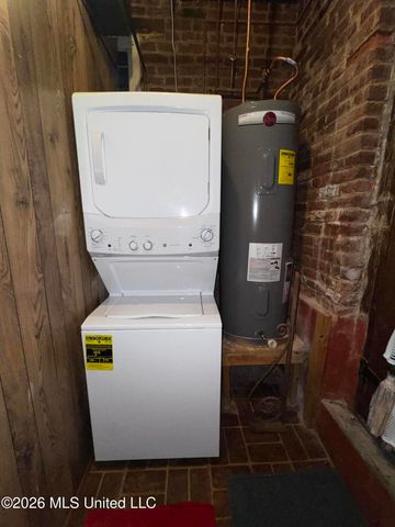 303 N Commerce Street, Natchez, MS 39120